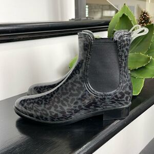 NEW INC rain boots booties slip on animal, print black gray